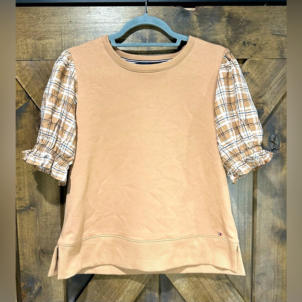NWOT Tommy Hilfiger Tan Plaid Sleeve Terry Top Sz M